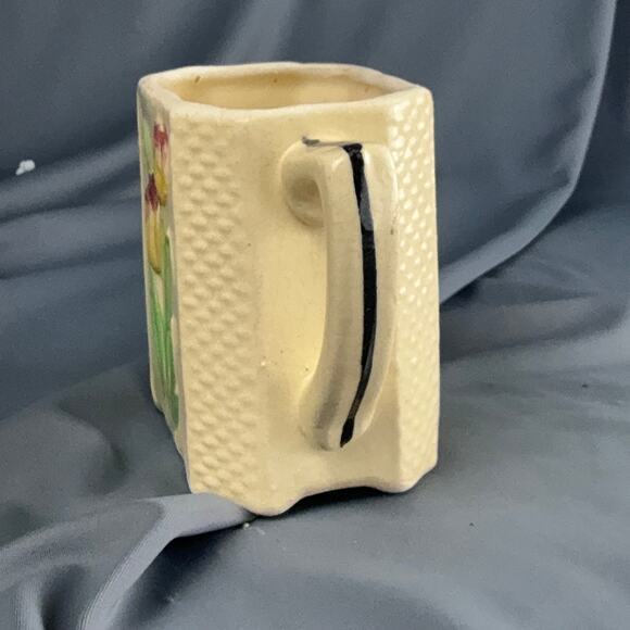 Vintage Japan Hand Painted Sugar Bowl Floral Tulip Motif Two Handles - Picture 3 of 5